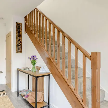 4 Bed In Thirsk 82823 Holiday home